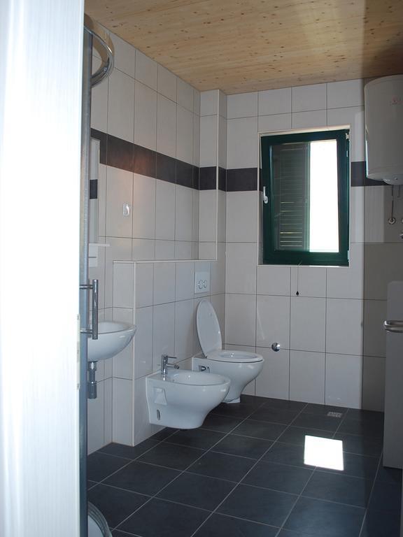 Apartments Dujic Tribalj Habitación foto